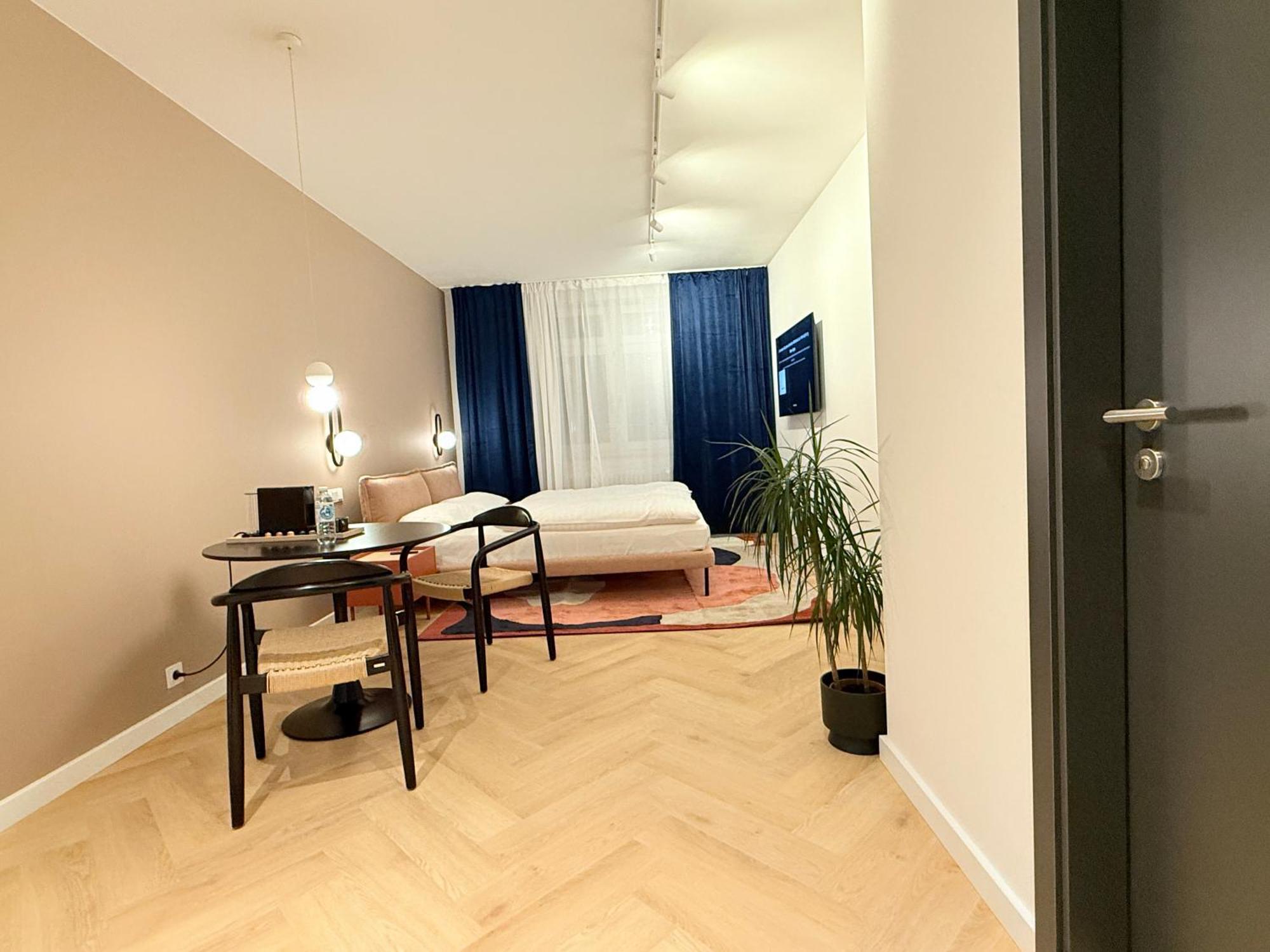 Stayzz By Homyzz - Modern Studios Alsterdorf -Winterhude- Stadtpark Hamburgo Exterior foto