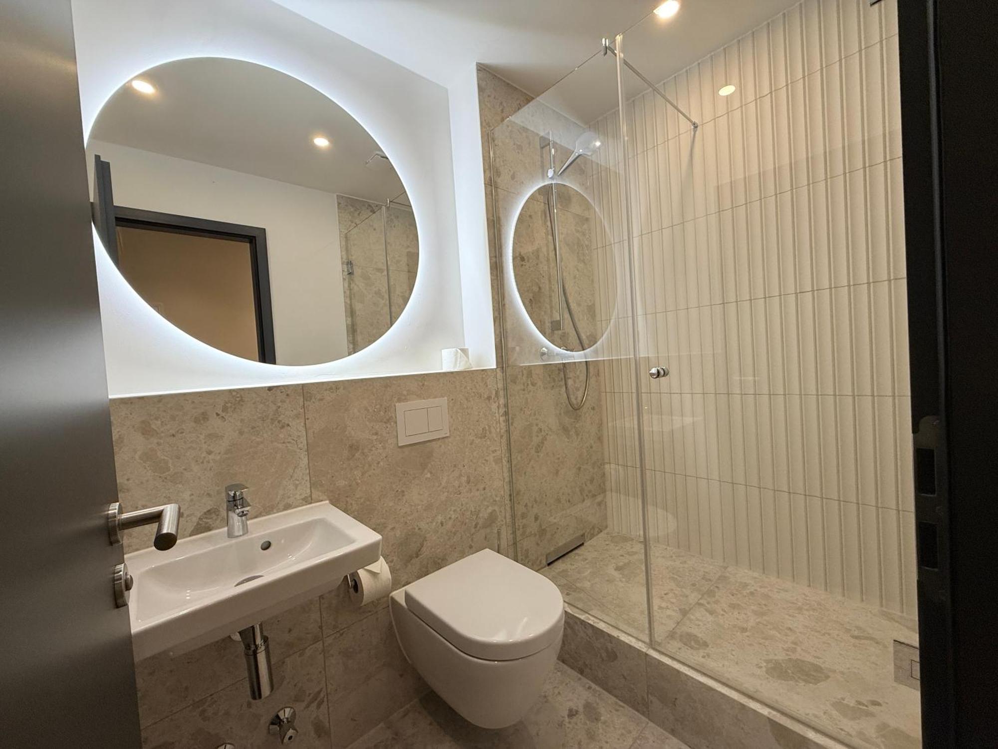 Stayzz By Homyzz - Modern Studios Alsterdorf -Winterhude- Stadtpark Hamburgo Exterior foto
