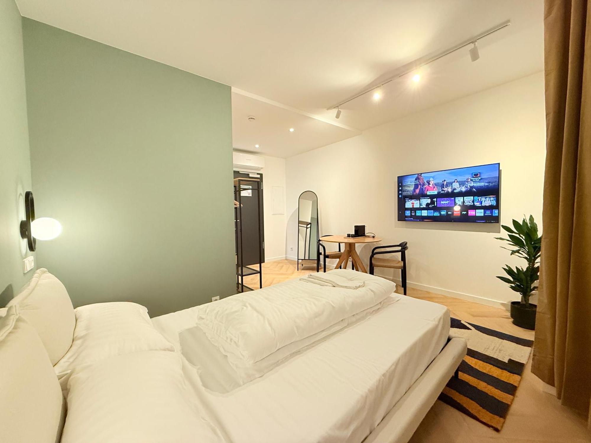 Stayzz By Homyzz - Modern Studios Alsterdorf -Winterhude- Stadtpark Hamburgo Exterior foto
